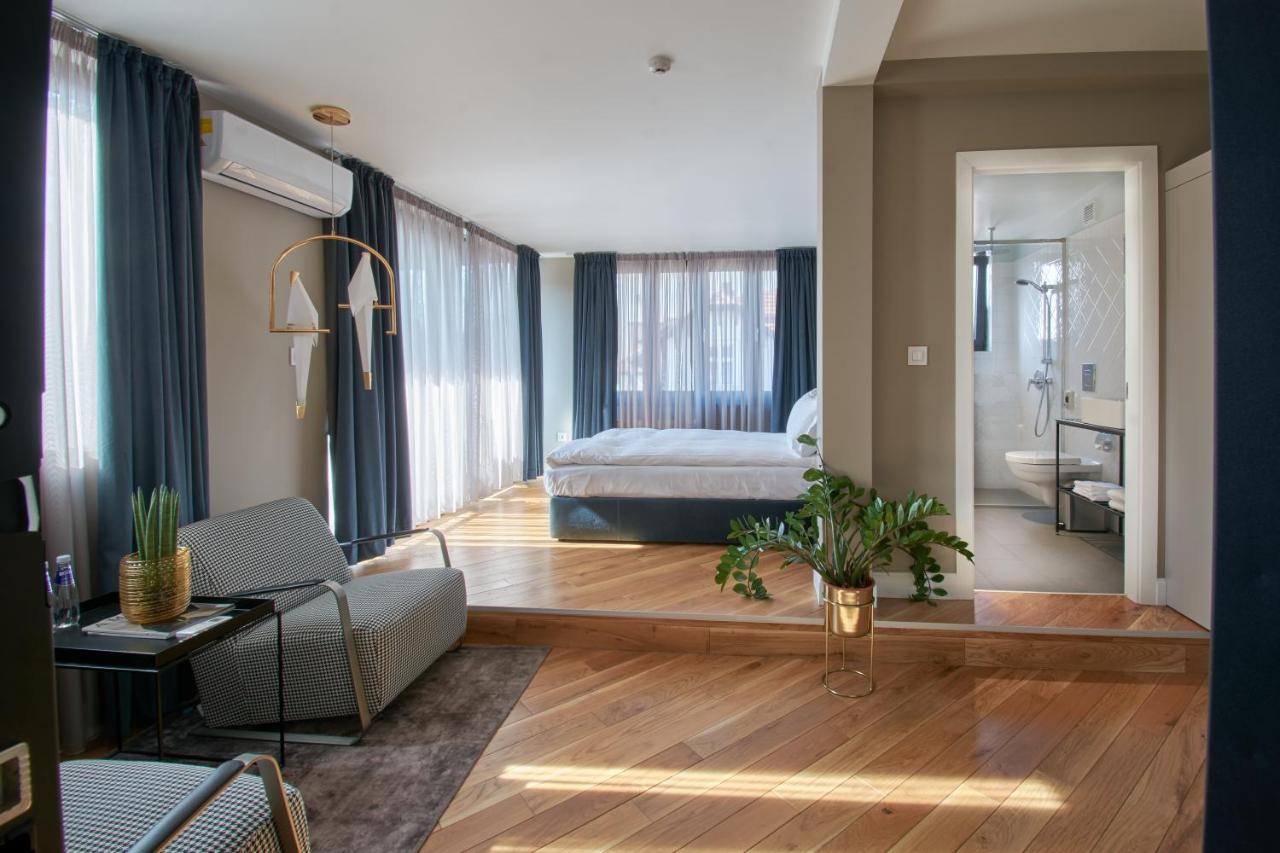 The Embassy Hotel