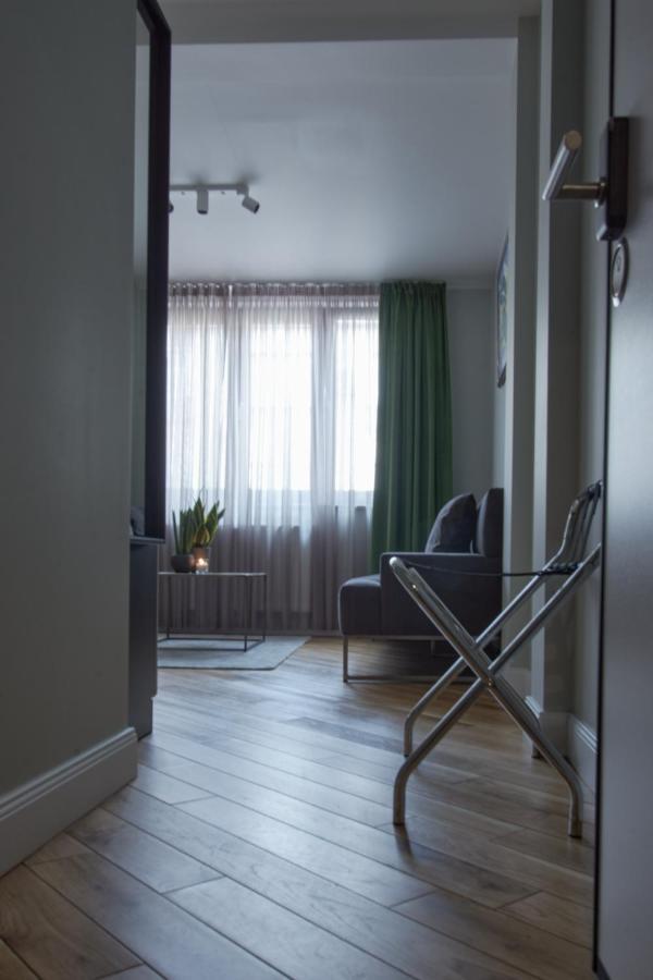 The Embassy 3*