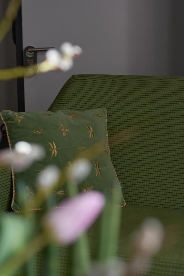 Hotel The Embassy 3*